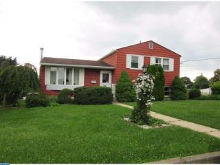 833 Chapel St, Catasauqua, PA 18032-1608