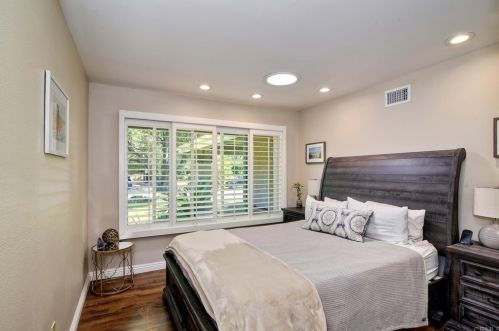 30065 Villa Alturas Dr, Temecula CA  92592-2105 exterior