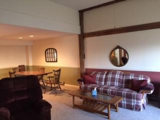 621 Bishop Rd, Landaff NH  03585-6613 exterior