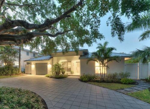 717 1st Ct, Delray Beach, FL 33483-5409