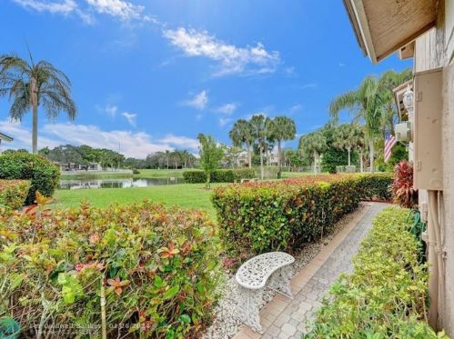1198 158th Way, Hollywood, FL 33027-2255