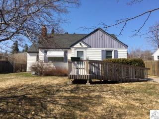 5035 London Rd, Duluth, MN 55804-2412