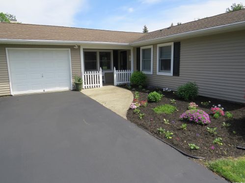 44 Segatogue Ln, South Setauket, NY 11720-1201