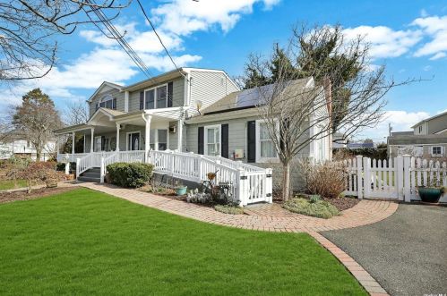 176 Park Ave, Bethpage, NY 11714-4406