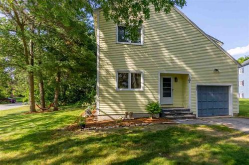 28 Ventura Cir, Nashua, NH 03062-1477