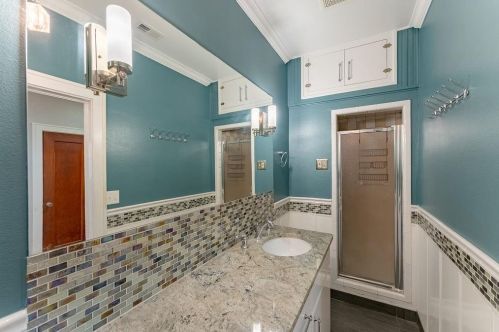 505 Annie St, Austin TX  78704-3137 exterior