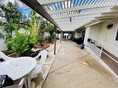 10705 Bingham Ave, Riverside CA  92505-1511 exterior