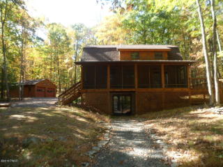 1020 Wintergreen Ct, Hawley PA  18428-8329 exterior