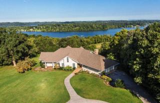 3621 Topside Rd, Knoxville, TN 37920-6036