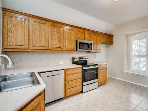 18640 Gibbons Dr, Dallas TX  75287-4042 exterior