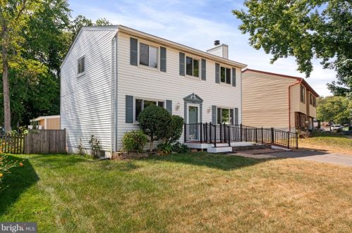 8476 Rippled Creek Ct, Springfield, VA 22153-3802