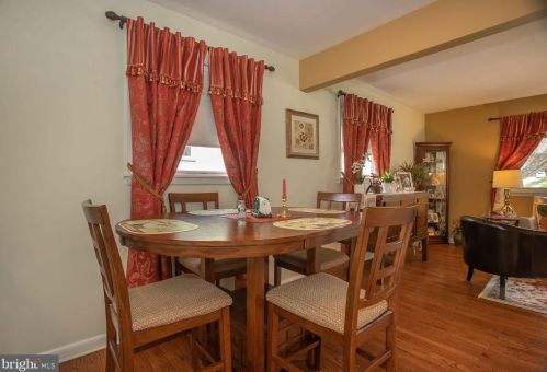 2511 Dean Dr, Wilmington DE  19808-3313 exterior