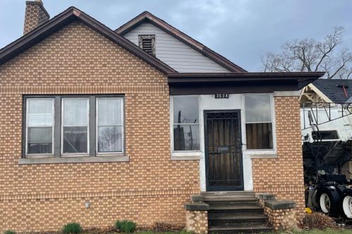 3538 Madison St, Gary, IN 46408-1512