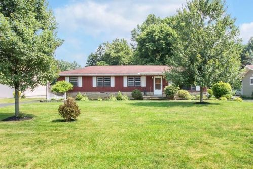 38635 Overlook Dr, North Eaton, OH 44044-9716