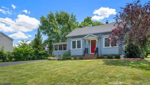 22 Kline Blvd, White House Station, NJ 08889-3669