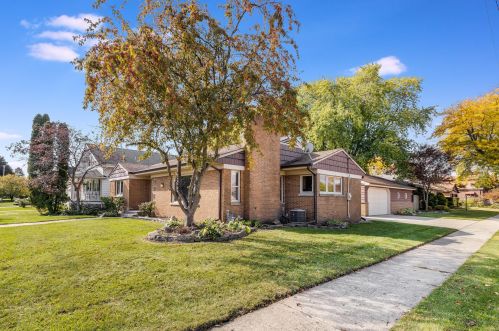3602 18th Ave, Kenosha, WI 53140-2304