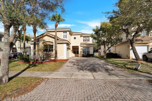 4653 132nd Ave, Hollywood, FL 33027-3164