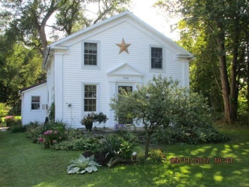 1048 Johnson Rd, Clifton, NY 14428-9305