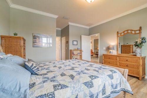 16143 Amethyst Key Dr, Wimauma FL  33598-4027 exterior