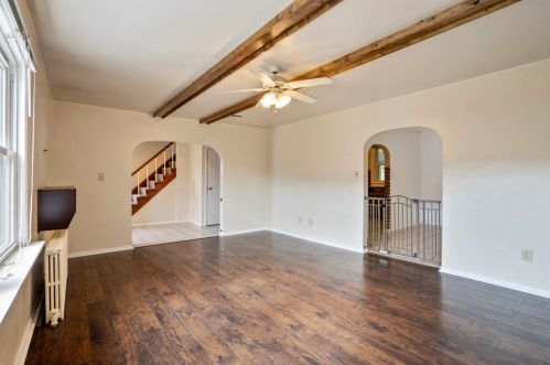 632 Penn High Park Rd, Jeannette, PA 15644-2964