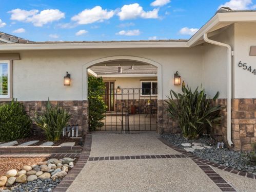 6544 Little Falls Dr, San Jose, CA 95120-4049