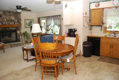 711 Harrison Ct, West Bend WI  53090-1800 exterior