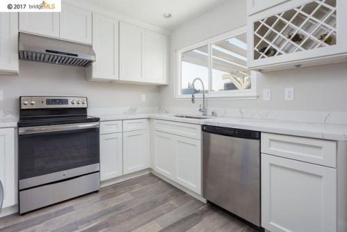 31 Monique Ct, Oakley, CA 94561-2324