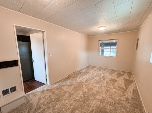 827 Woodward St, Mckeesport PA  15132-1660 exterior