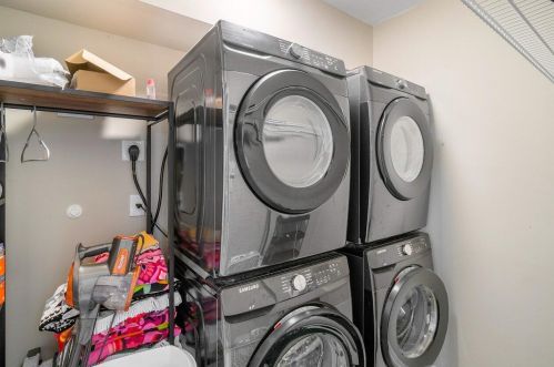 6260 Ocean Blvd, Boynton Beach FL  33435-5212 exterior