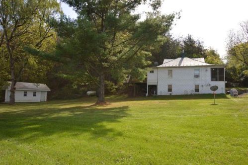 556 Cavalier Rd, Rileyville, VA 22650-2109
