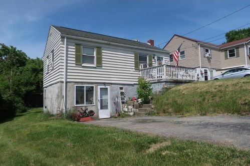 17 Virginia Dr, Mckeesport PA  15133-1005 exterior