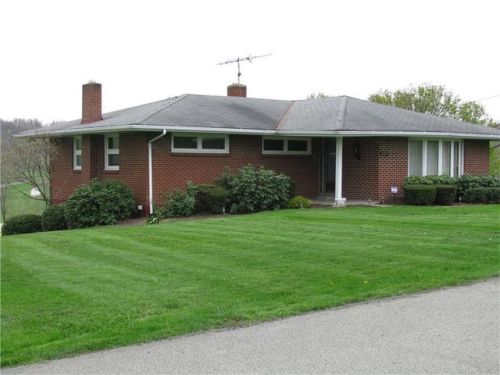 958 Carlton Dr, Bentleyville, PA 15314-1914