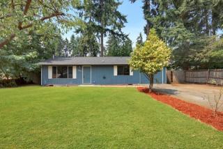 2908 Forest Rim Ct, Puyallup, WA 98374-1649
