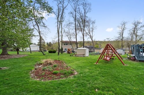 2190 Morning Wind Cir, Bridgeville PA  15017-1616 exterior