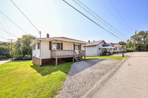 409 Plum Ave, New Kensington, PA 15068-2089