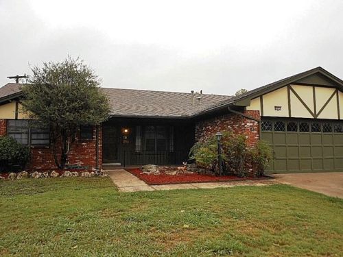 9050 27th Pl, Tulsa, OK 74129-6706