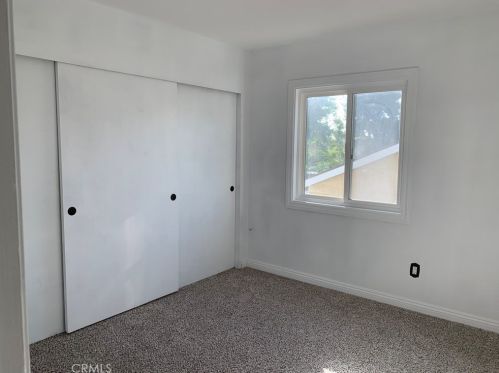 16705 Minter Ct, Santa Clarita CA  91387-3275 exterior