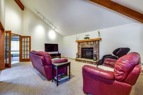 1432 Country Club Ln, Watertown WI  53098-4345 exterior