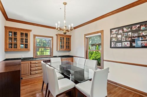 2921 Paget Ct, Thiensville WI  53092-2320 exterior