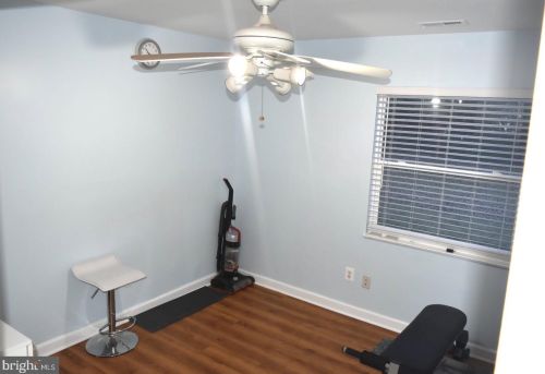 6305 Pioneer Dr, Springfield VA  22150-1623 exterior