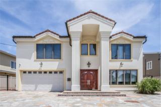 2967 Judith Dr, North Bellmore, NY 11710-5310