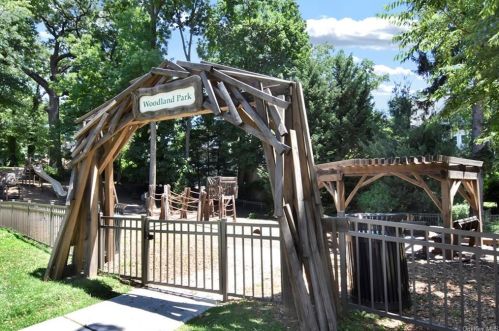 914 Wynnewood Rd, New Rochelle NY  10803-3050 exterior