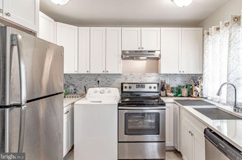 18 Sudberry Ln, Willingboro NJ  08046-1402 exterior