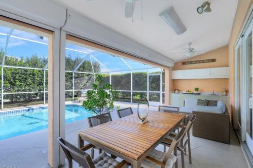 1812 Piccadilly Circus, Naples FL 34112-3687 exterior