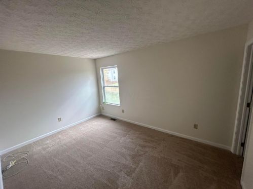 7709 Waggoner Chase Blvd, Blacklick OH  43004-9191 exterior