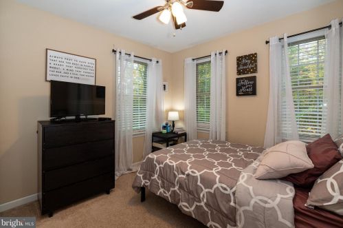 20 Deep Holw Ln, Lancaster PA  17603-7416 exterior