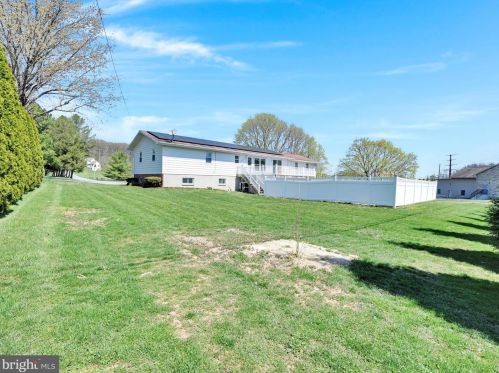 32 North Dr, Schuylkill Haven PA  17972-8955 exterior