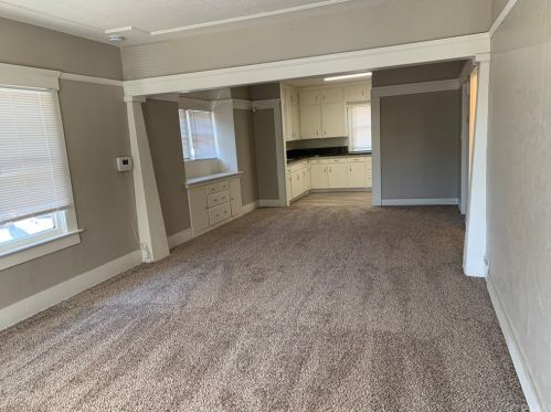 731 Roosevelt Ave, Fresno, CA 93728-3230