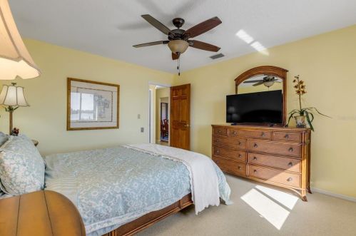 1905 Riverside Dr, Edgewater FL 32141-3602 exterior