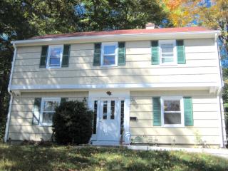 97 Shadow Ridge Rd, Stamford, CT 06905-1812